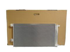 Konditsioneeri kondensaator Uus Originaal 921004366R Dacia