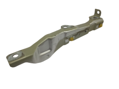 Poritiiva Kinnitus Parem Ees Clio 4 641345024R Renault TED69