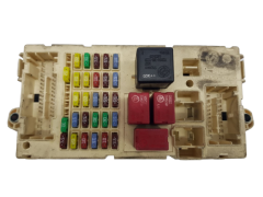 Kaitsmete kast Alfa Romeo 60686059