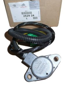 Õlirõhu Andur Originaal Citroen Peugeot 252924 8201533009 AL4 DP0