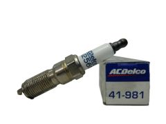 Süüteküünal 41-981 ACDelco Cadillac Buick GMC Süüteküünal 41-981 ACDelco Cadillac Buick GMC