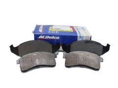 Piduriklotsid Ees 18018354 ACDelco Buick Chevrolet