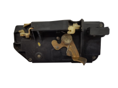 Ukse luku mehhanism Vasak Taga 913737 Peugeot 306 Kiekert 10704