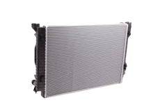 Mootori Radiaator Tehke Audi A4 A6 8E0121251M 11210135901 Vika