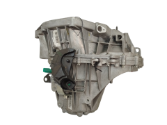 Käigukast Uus TL4A040 TL4040 7701700600 Renault Megane 3 1.5 dci