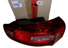 Lamp Parem Taga Uus Originaal 9676120680 Citroen C4 Picasso 2