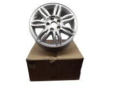 Alumiiniumvelg Renault 8200367648 6,5Jx16 ET50 5x108 Alumiiniumvelg Renault 8200367648 6,5Jx16 ET50 5x108