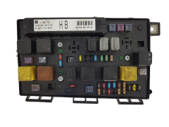 Moodul 13206754 5DK008668-38 HB Opel GM 2165