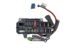 Kaitsmete kast BMW 61136900583-03 10688710