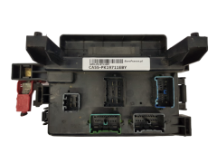 Kaitsmete kast Chrysler P04692026AC