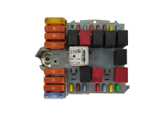 Kaitsmete kast Fiat 51738102 0051738102057657 Delphi 19949