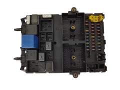 Kaitsmete kast Jeep 56042148AF 518172002 19920