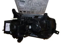 Esituli Parem Originaal 260100437R Dacia