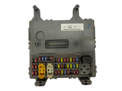 Kaitsmete kast Jeep 56010436AC