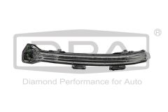 Suunatuli Parem 5G0949102 99491597402 VW Golf Touran DPA