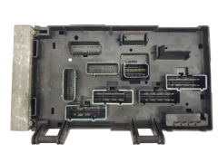 Kaitsmete kast Chrysler 05144580AB 05144508AB 19612