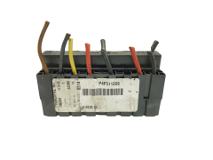 Kaitsmete kast Citroen Peugeot 9636079380 3815