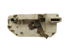 Ukse luku mehhanism Vasak Taga 913739 Peugeot 306 Kiekert 10708
