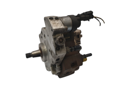 Sissepritsepump 0445010075 8200108225 1.9 DCI Bosch Renault S2
