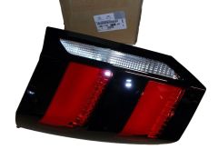 Lamp Parem Taga Uus Originaal 9811027780 Peugeot 5008 2