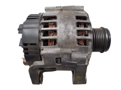 Generaator Renault Volvo 7700430182 2542270B 120A Valeo
