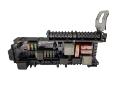 Kaitsmete kast 168298 0-1670658-1 Mercedes Tyco 20314