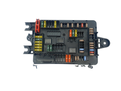 Kaitsmete kast 6114 V8 9337881 01 BMW 37903
