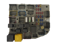 Kaitsmete kast Jeep 56042002L