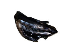 Esituli Parem Uus Originaal 260103814R Renault Clio 5