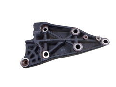 Mootorikinnitus 135072A10A 3.5 V6 V4Y Renault Laguna 3