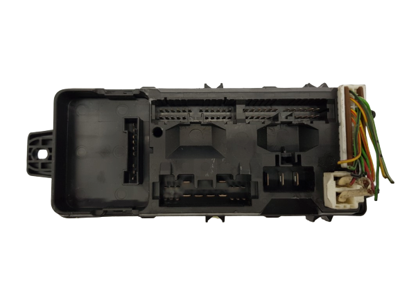Kaitsmete kast Mitsubishi MR318828 main product photo