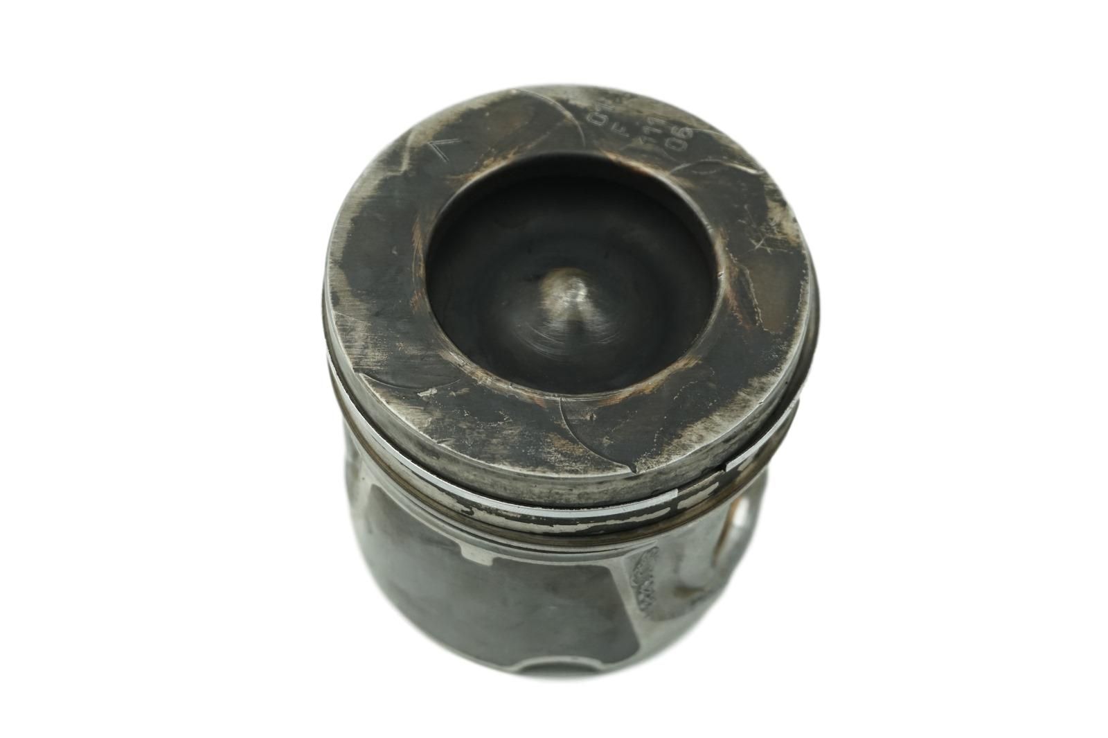 Mootorikolb F 7701477817 2,0 dci M9R Renault main product photo