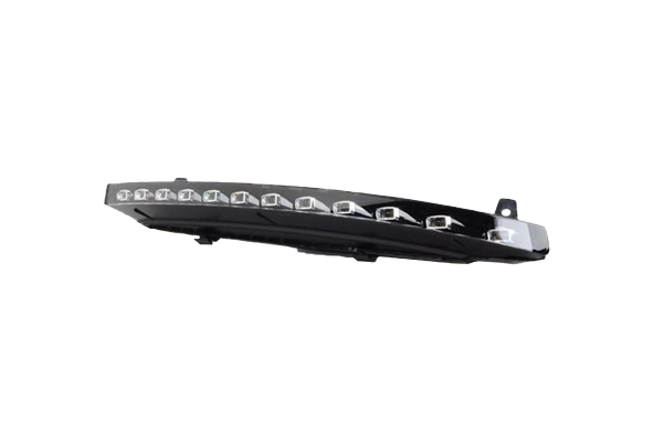 Suunatuli Vasak Tehke Audi Q7 4L0953041D 99531797502 DPA main product photo